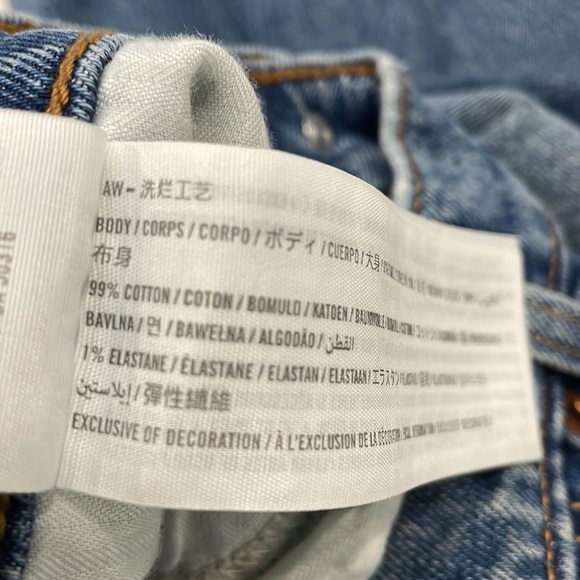 Abercrombie & Fitch Mid Rise Boyfriend Jean Women's 28 Medium Wash Distressed - Picture 14 of 15